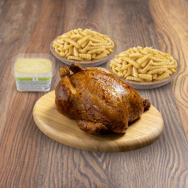 Pollo Rostizado Tottus + 2 Papas + Pote De Ají 250 g